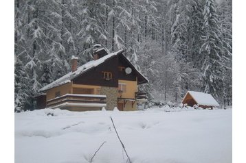 Slovacia Chata Horný Vadičov, Exteriorul